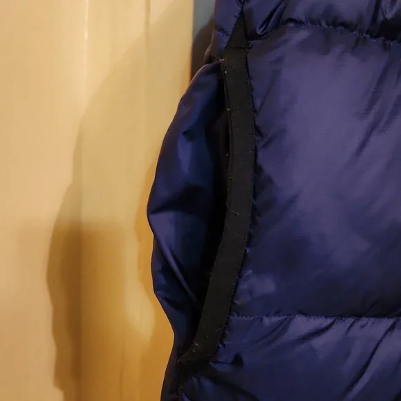 Nautica Men's Puffer Vest - Picture 7 of 7